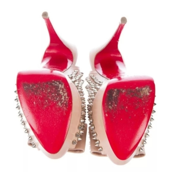 CHRISTIAN LOUBOUTIN 'Clou Noeud' Beige Stilettos - Picture 5 of 6